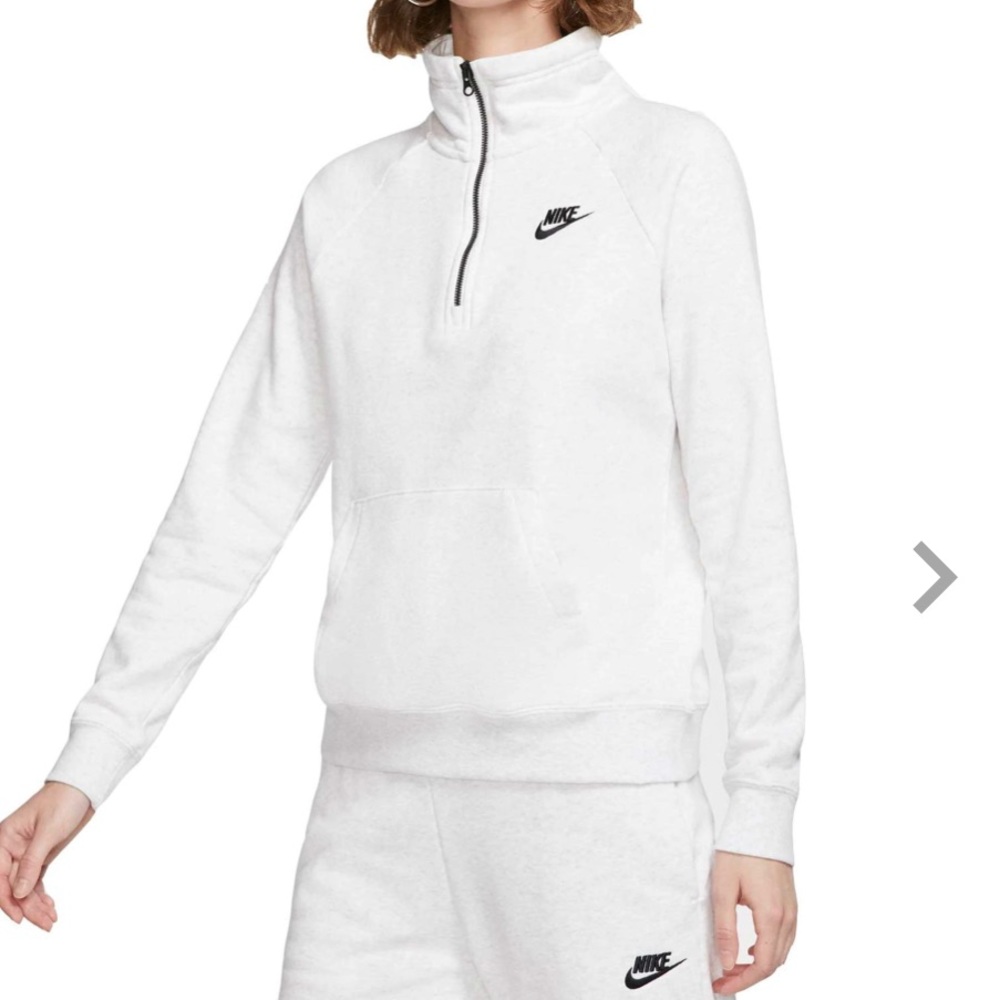 Nike Women’s Light Grey Quarter Zip